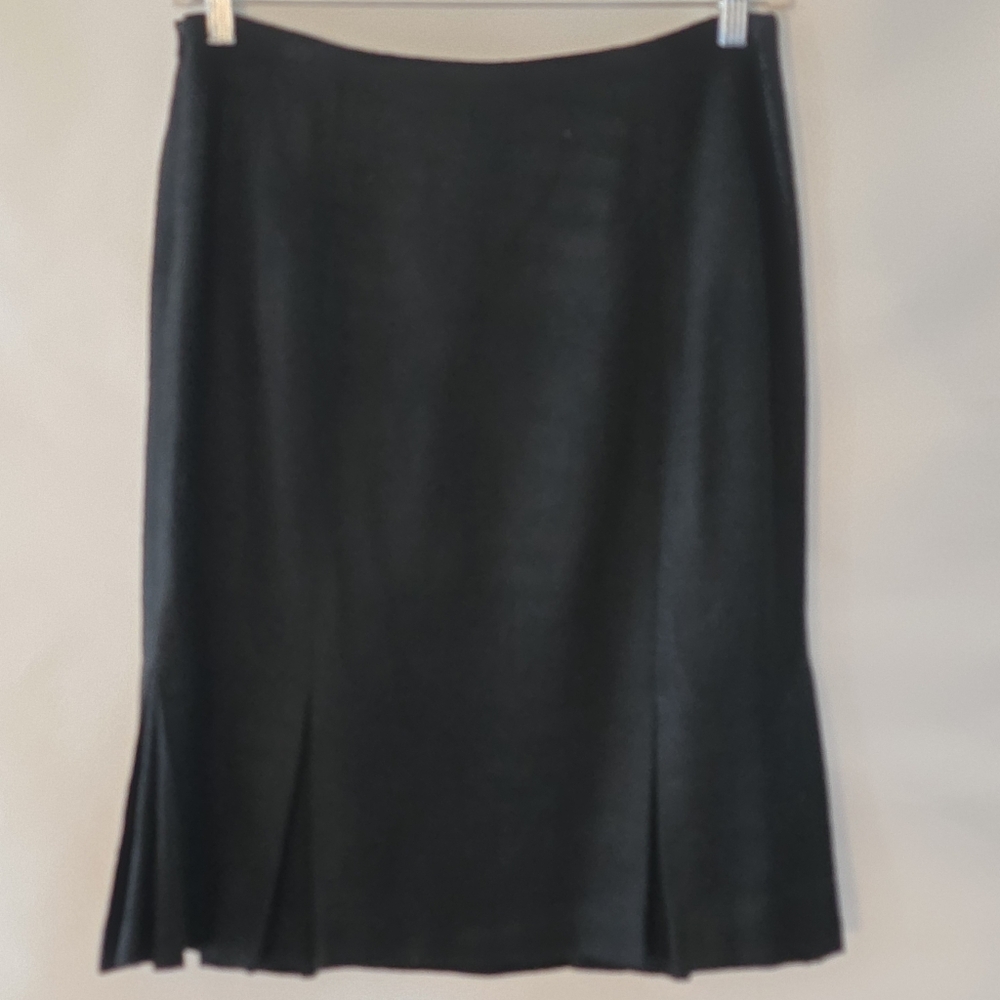 Neiman Marcus Wool Blend Skirt Size 12 Black Kick Pleat Side Zip Lined Career